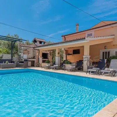 Lovely Apartment In Sibenik With Sauna