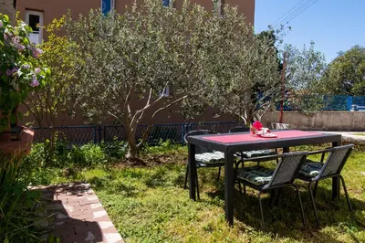 Vrt u objektu Apartment Kata