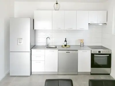 Kuhinja ili čajna kuhinja u objektu House Dragi