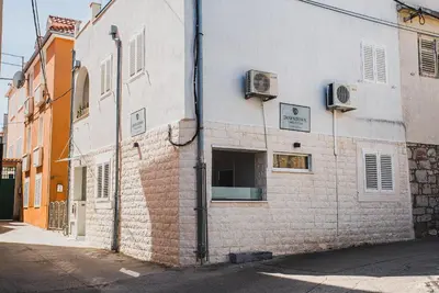 Zgrada u kojoj se nalazi apartman