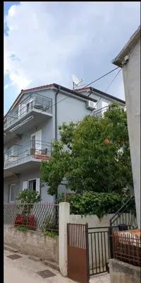 Zgrada u kojoj se nalazi apartman