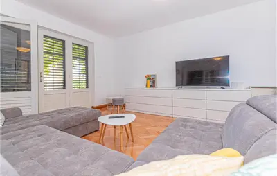 TV i/ili zabavni centar u objektu Holiday Home Tribunj-Sovlje Dubravice