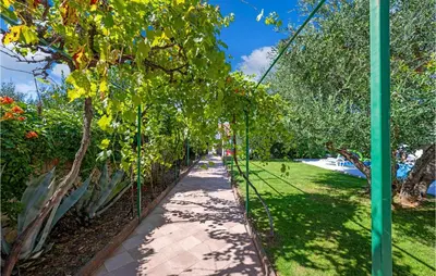 Vrt u objektu Holiday Home Tribunj-Sovlje Dubravice