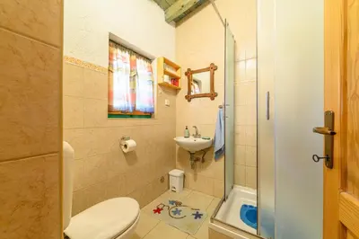 Kupaonica u objektu Kuća za odmor Perin Dvor