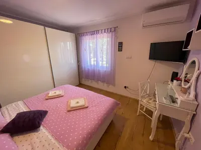 Krevet ili kreveti u jedinici u objektu House vacation with pool,three rooms,near Šibenik