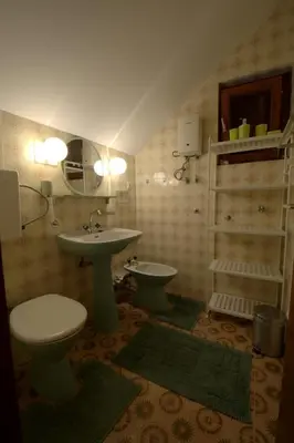 Kupaonica u objektu kuća za odmor Anić