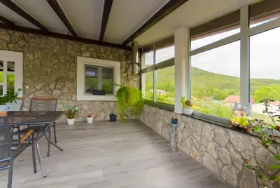 Pogled na planine ili pogled na planine iz apartmana
