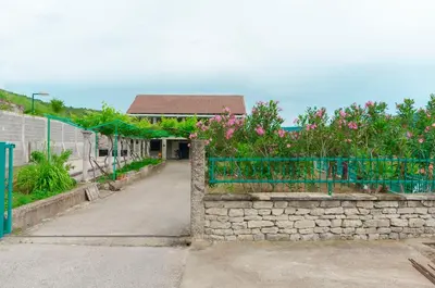 Zgrada u kojoj se nalazi apartman