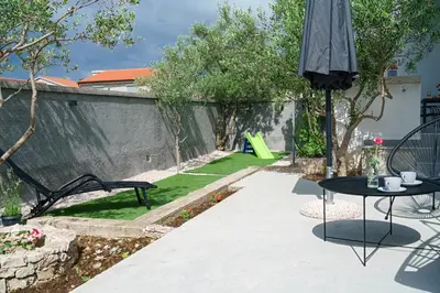 Vrt u objektu Apartman Rusula Vodice