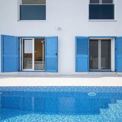 Villa Blue Chill