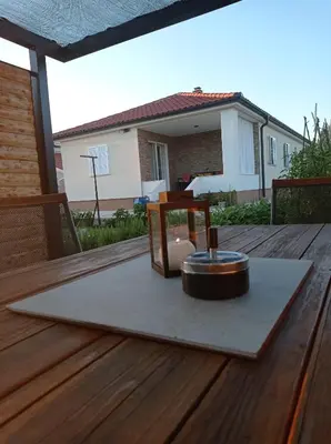 Zgrada u kojoj se nalazi vikendica