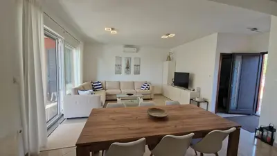 TV i/ili zabavni centar u objektu Blue Sky