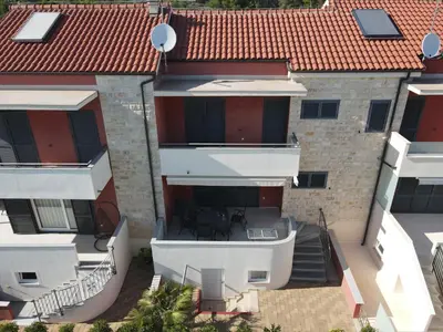 Zgrada u kojoj se nalazi apartman