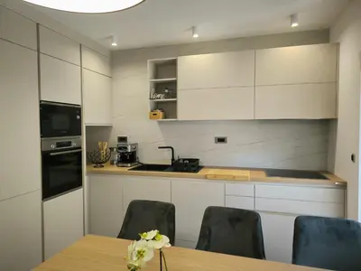 Kuhinja ili čajna kuhinja u objektu Luxury Apartments Marina View