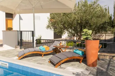 Bazen u objektu Holiday home Mala ili u blizini