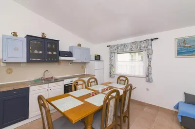 Kuhinja ili čajna kuhinja u objektu Apartments Besa