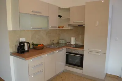 Kuhinja ili čajna kuhinja u objektu Apartments V&V-Murter Hideaway