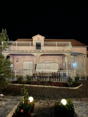 Zgrada u kojoj se nalazi vila