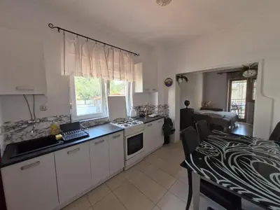 Kuhinja ili čajna kuhinja u objektu Apartmani Mare