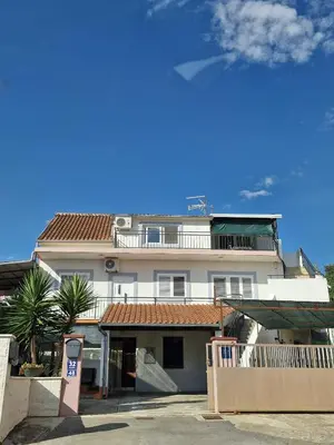 Zgrada u kojoj se nalazi apartman