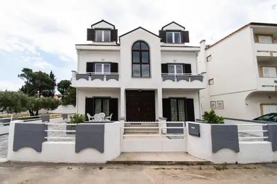 Zgrada u kojoj se nalazi apartman