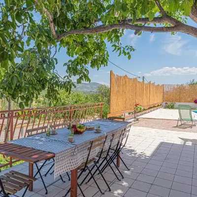 2 Bedroom Lovely Apartment In Danilo