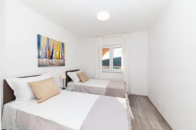 Krevet ili kreveti u jedinici u objektu Luxury 2 etage apartment with private heated pool