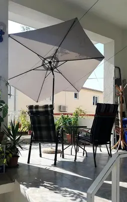 Popločani dio dvorišta ili vanjski dio objekta Apartman Kale