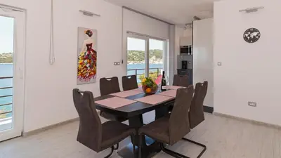 Tlocrt objekta Rozali Tisno Apartments