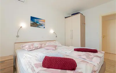 Krevet ili kreveti u jedinici u objektu Stunning Home In Zatoglav With Wifi