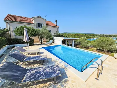 Bazen u objektu Holiday Home Katenas by Interhome ili u blizini