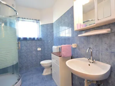 Kupaonica u objektu Holiday Home Ante by Interhome