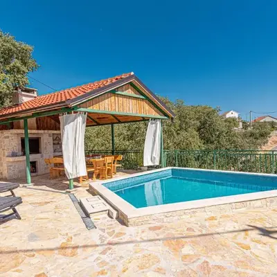 2 Bedroom Beautiful Home In Milinkovica