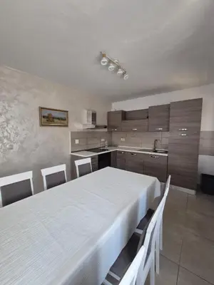 Kuhinja ili čajna kuhinja u objektu Apartments Tonći