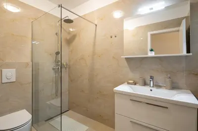 Kupaonica u objektu Villa Mara with Private Pool near Šibenik