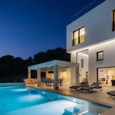 Villa GRC