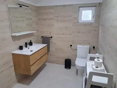 Kupaonica u objektu Robinson house Soline