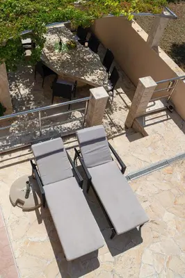 Popločani dio dvorišta ili vanjski dio objekta Villa Flipa Apartment Filipa