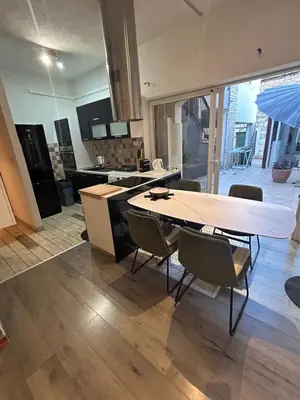 Kuhinja ili čajna kuhinja u objektu Loft terrasse