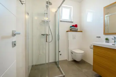 Kupaonica u objektu Holiday house Lumina - outdoor swimming pool, 4 bedrooms, WIFI