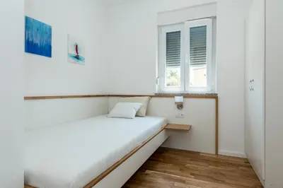 Krevet ili kreveti u jedinici u objektu Holiday house Lumina - outdoor swimming pool, 4 bedrooms, WIFI