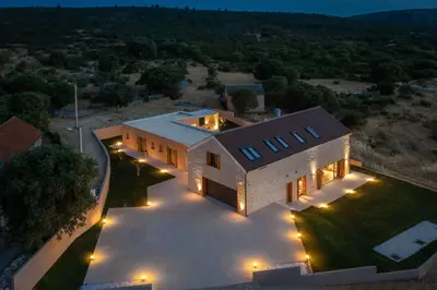 Pogled na planine ili pogled na planine iz vila