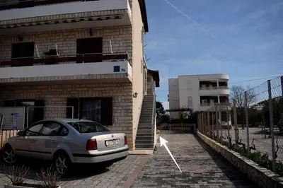 Zgrada u kojoj se nalazi apartman