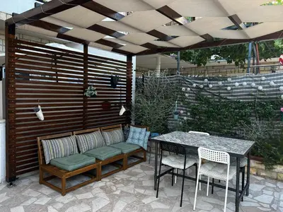 Popločani dio dvorišta ili vanjski dio objekta Apartments by the sea Rogoznica - 20158