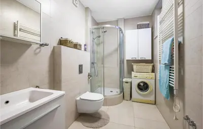 Kupaonica u objektu 4 Bedroom Cozy Home In Vodice