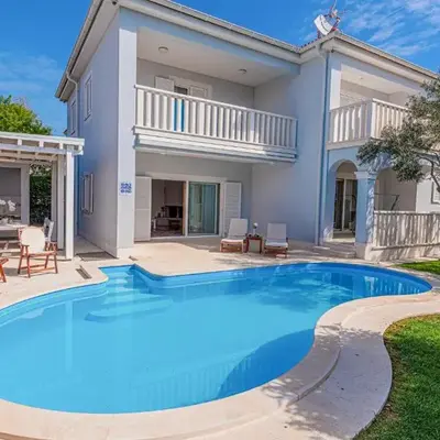 4 Bedroom Cozy Home In Vodice