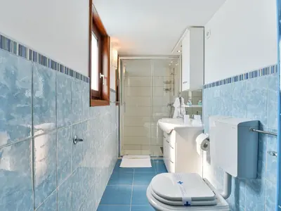Kupaonica u objektu Holiday Home Otavia by Interhome