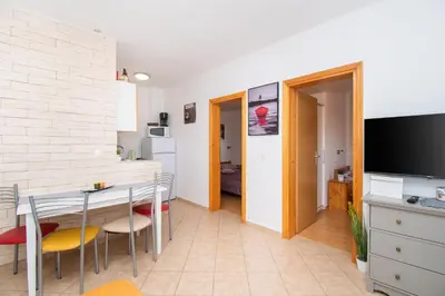 Kuhinja ili čajna kuhinja u objektu Apartment Monika