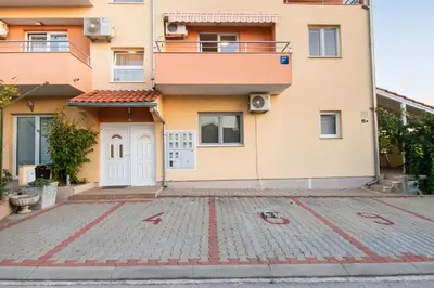 Zgrada u kojoj se nalazi apartman