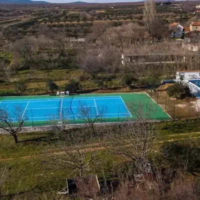 Family friendly house with a swimming pool Cista Velika